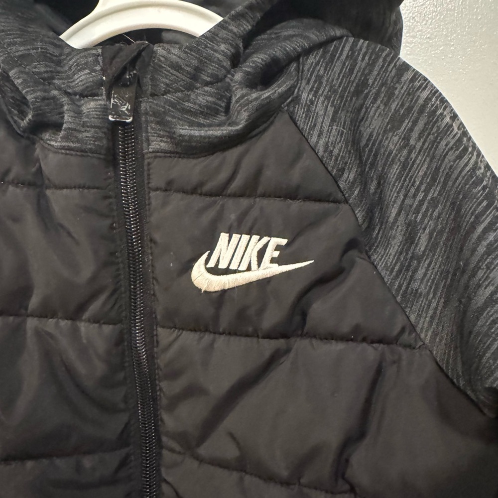 Nike Toddler Boys Black Hooded Coat Jacket Size 2T - Picture 2 of 6